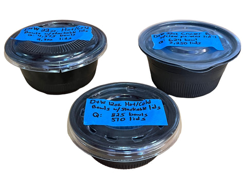 Side view of 3 types of plastic D+W Fine Pack to-go bowls and lids. 