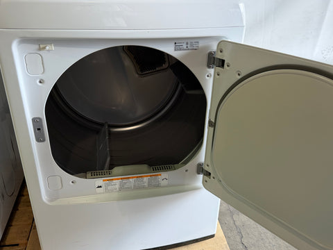 LG Washer & Gas Dryer Set