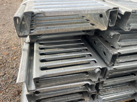 Open Steel Planks for Mezzanine - Lot
