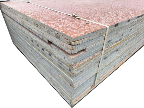 3/4"x4'x8' concrete form plywood sheets in 27 pc. bundle (E). 