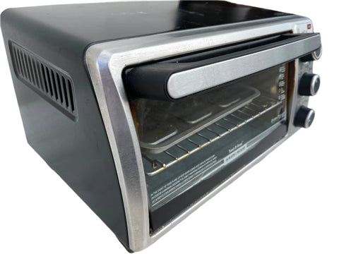 3/4 view of # TO1303SB Toast-R-Oven by Black and Decker with glass door. 